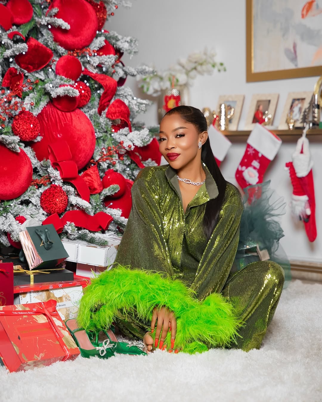 Celebrity Christmas Photos 2024: The Most Stylish and Heartwarming Moments That Took Over Social Media